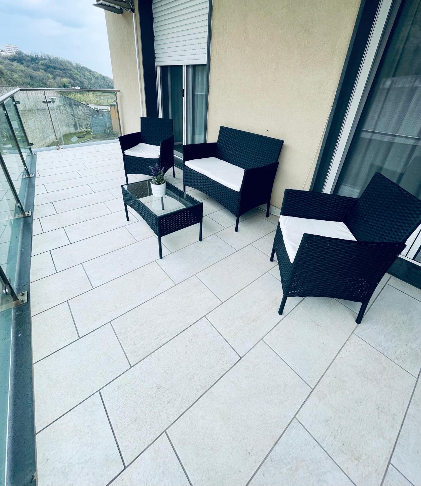 Casa Adele Apartment Salerno Bagian luar foto